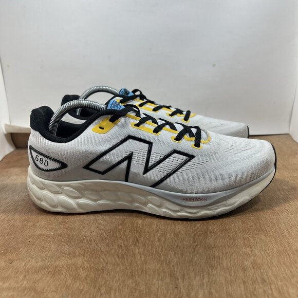 New Balance Fresh Foam 680 v8 Men Size 9 Shoes M680LW8 White/Black/Ginger Lemon - Picture 1 of 10